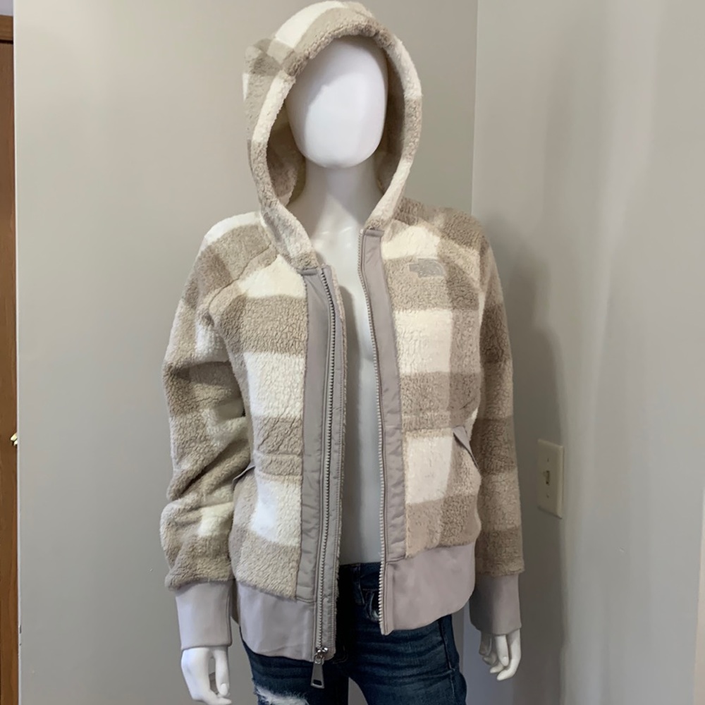 The North Face Jacket - Picture 6 of 14